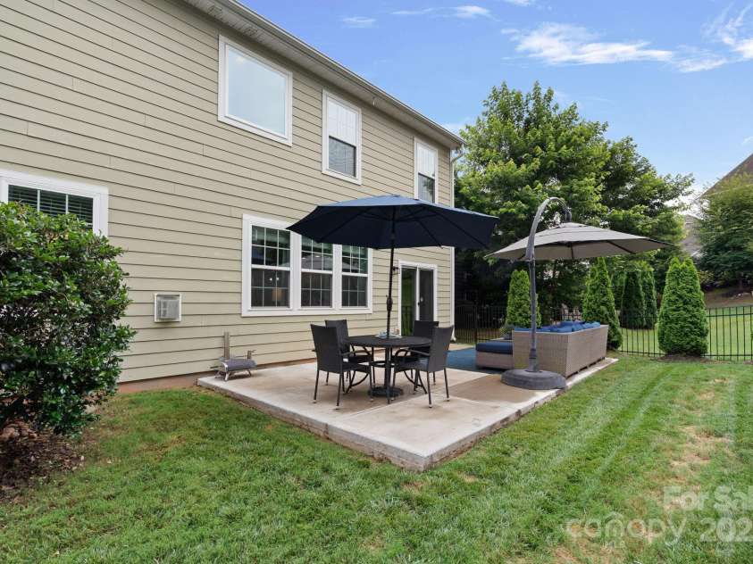 131 Cherry Bark Drive, Mooresville, NC 28117.  MLS# CAR4270193, YatesRealty ID 23893. 