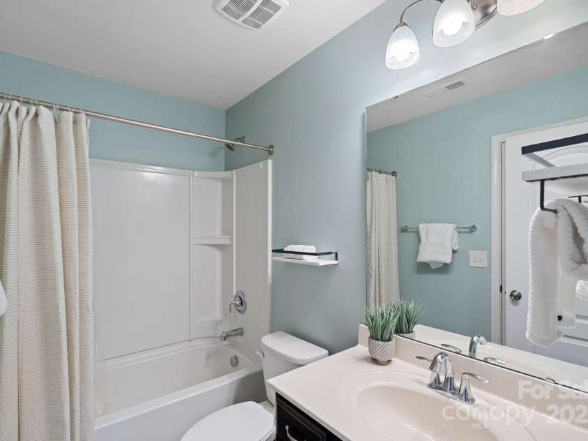 131 Cherry Bark Drive, Mooresville, NC 28117.  MLS# CAR4270193, YatesRealty ID 23893. Full Bath