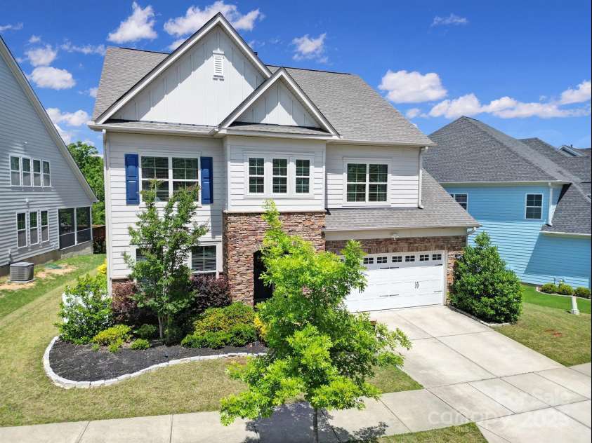 1001 Emory Lane, Fort Mill, SC 29708.  MLS# CAR4254300, YatesRealty ID 23894. 