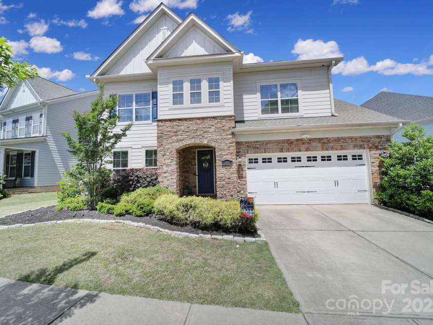 1001 Emory Lane, Fort Mill, SC 29708.  MLS# CAR4254300, YatesRealty ID 23894. 