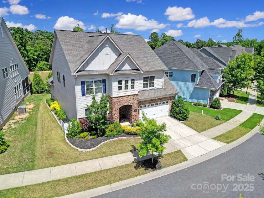 1001 Emory Lane, Fort Mill, SC 29708.  MLS# CAR4254300, YatesRealty ID 23894. 