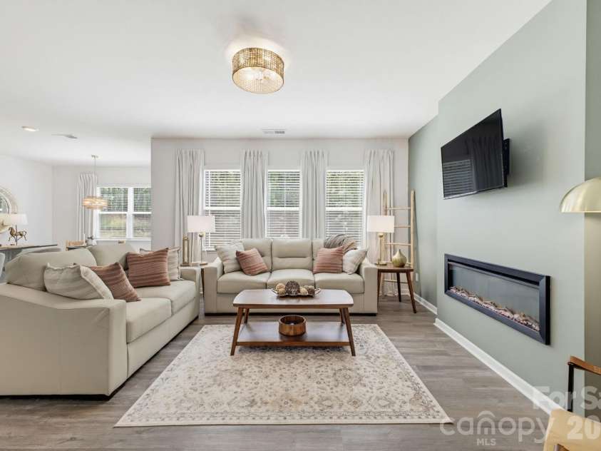 1334 37th Avenue Lane, Hickory, NC 28601.  MLS# CAR4373157, YatesRealty ID 23894. Living room