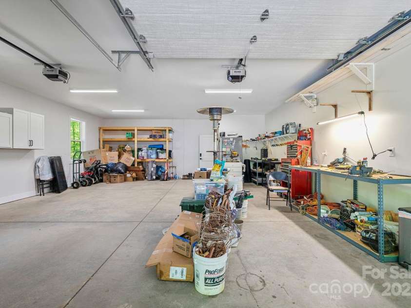 143 Burnside Trail, Hendersonville, NC 28792.  MLS# CAR4258291, YatesRealty ID 23895. Garage