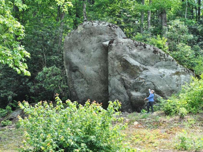 143 Burnside Trail, Hendersonville, NC 28792.  MLS# CAR4258291, YatesRealty ID 23895. Large rock outcropping on property, just above the house.