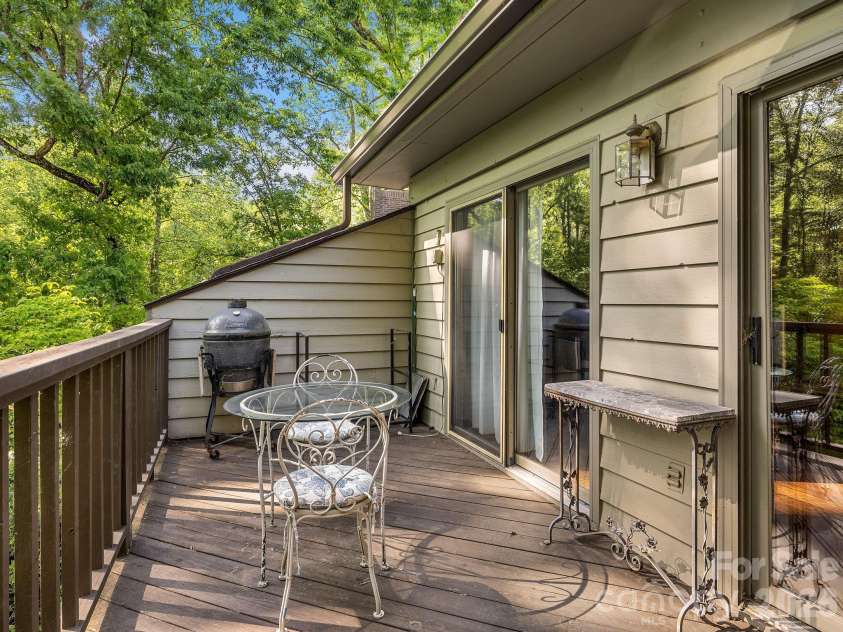22 Hunting Country Trail, Tryon, NC 28782.  MLS# CAR4376085, YatesRealty ID 23895. 