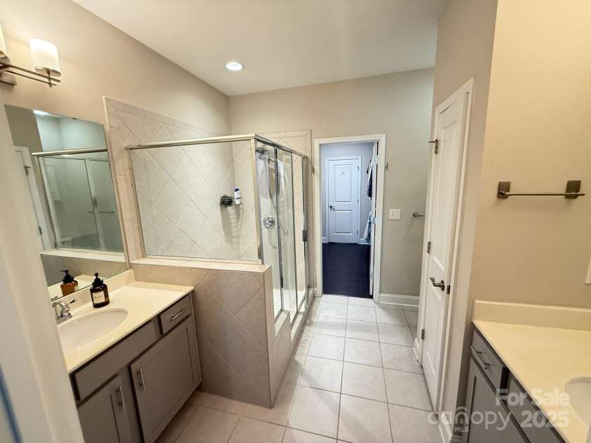 114 Mint Avenue, Mooresville, NC 28117.  MLS# CAR4265646, YatesRealty ID 23898. Primary full bathroom