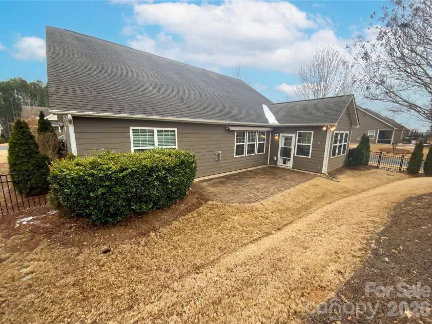 200 Sweet Briar Drive, Fort Mill, SC 29707.  MLS# CAR4347026, YatesRealty ID 23899. 