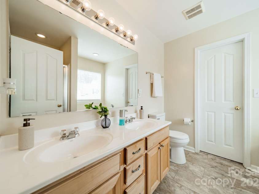 523 Galesburg Drive, Monroe, NC 28110.  MLS# CAR4277828, YatesRealty ID 23899. 