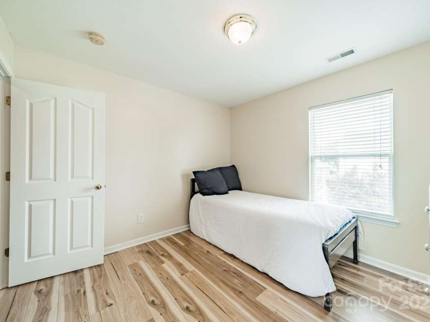 523 Galesburg Drive, Monroe, NC 28110.  MLS# CAR4277828, YatesRealty ID 23899. 