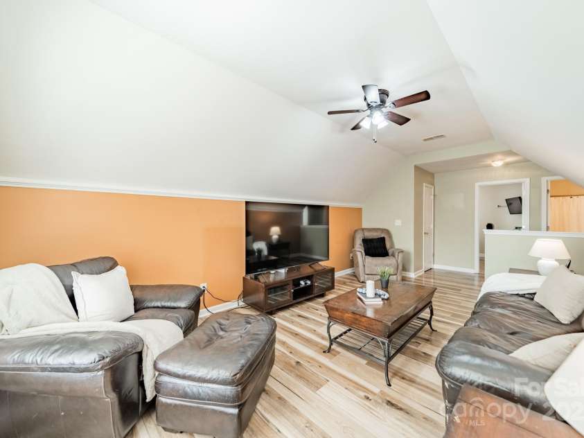 523 Galesburg Drive, Monroe, NC 28110.  MLS# CAR4277828, YatesRealty ID 23899. 