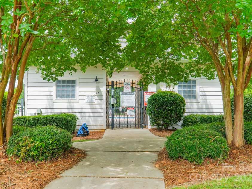 523 Galesburg Drive, Monroe, NC 28110.  MLS# CAR4277828, YatesRealty ID 23899. 