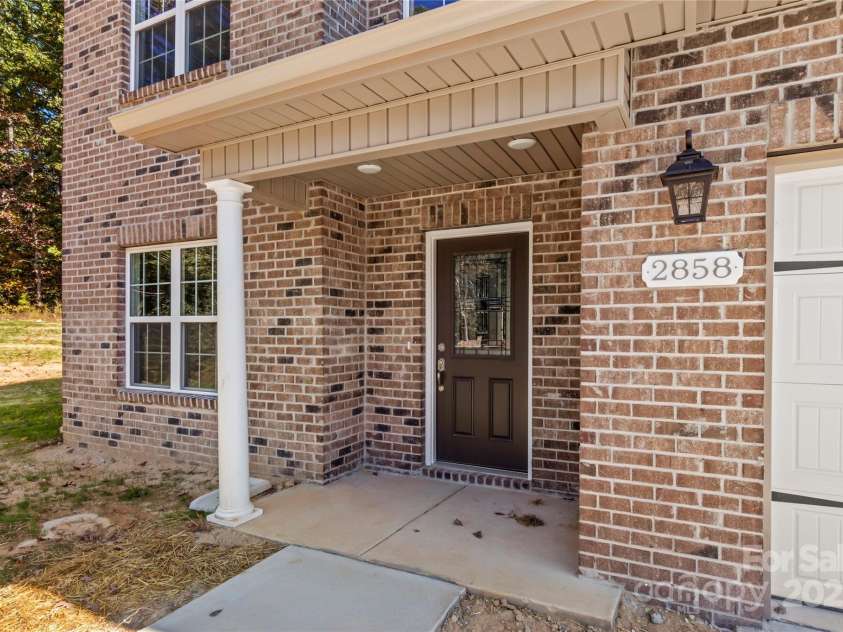 2858 Eland Drive, Winston Salem, NC 27127.  MLS# CAR4316163, YatesRealty ID 239. 