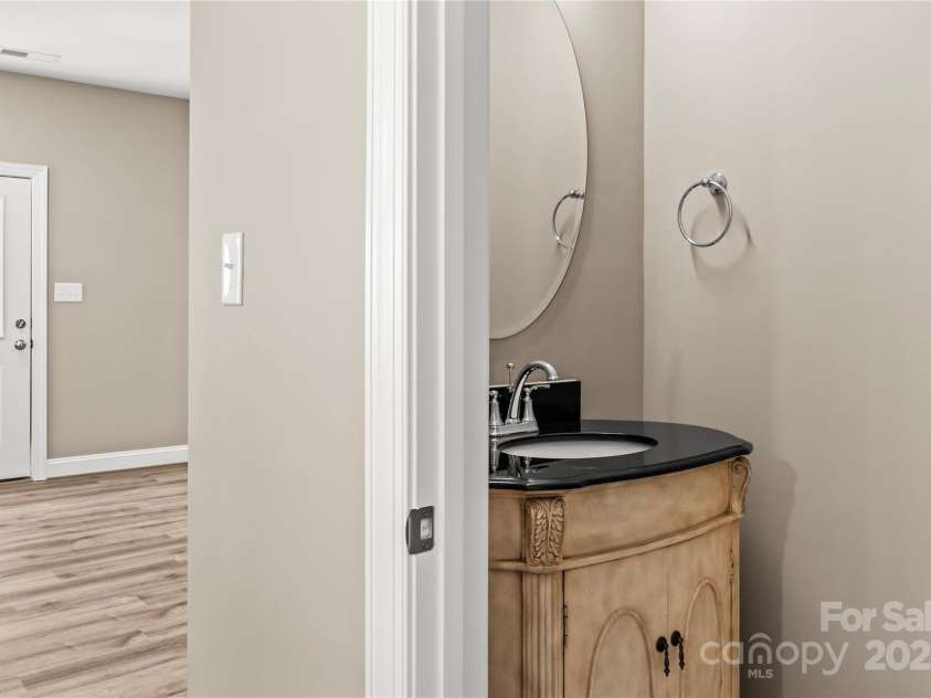 2858 Eland Drive, Winston Salem, NC 27127.  MLS# CAR4316163, YatesRealty ID 239. 