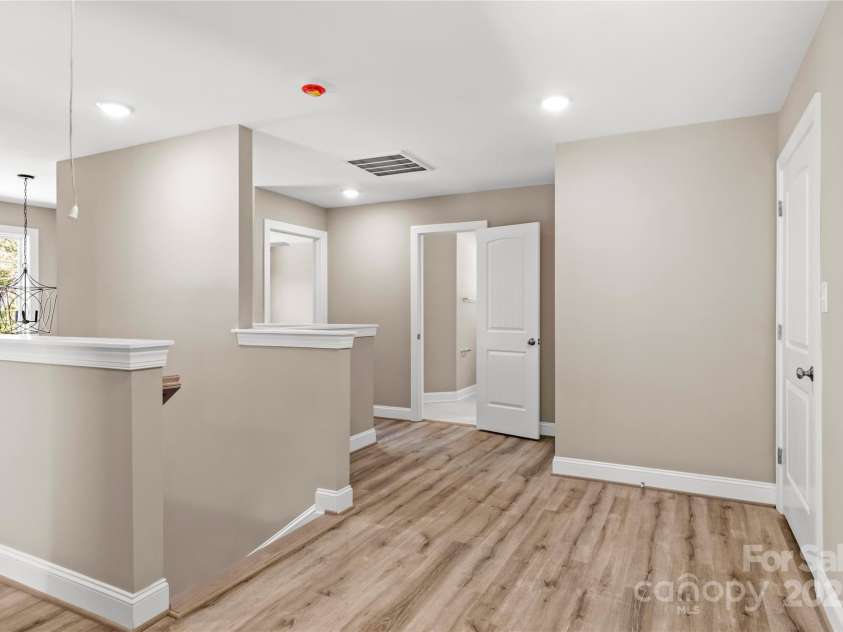 2858 Eland Drive, Winston Salem, NC 27127.  MLS# CAR4316163, YatesRealty ID 239. 