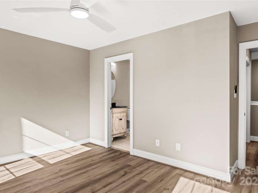 2858 Eland Drive, Winston Salem, NC 27127.  MLS# CAR4316163, YatesRealty ID 239. 
