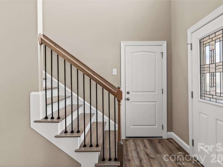 2858 Eland Drive, Winston Salem, NC 27127.  MLS# CAR4316163, YatesRealty ID 239. 