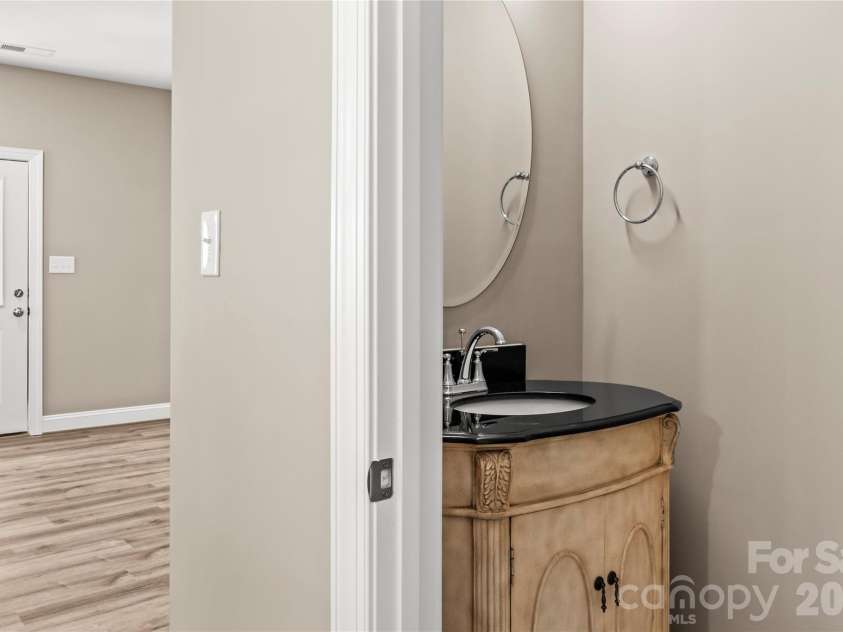 2858 Eland Drive, Winston Salem, NC 27127.  MLS# CAR4316163, YatesRealty ID 239. 