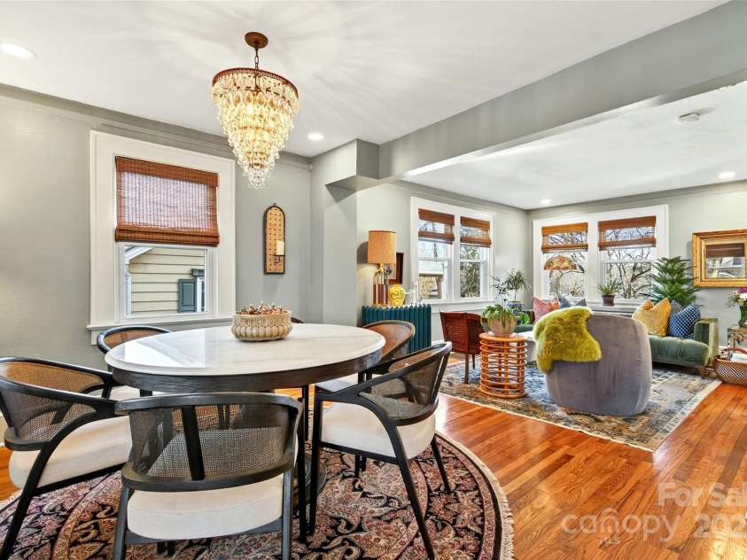 18 Princeton Drive, Asheville, NC 28806.  MLS# CAR4322328, YatesRealty ID 2390. 