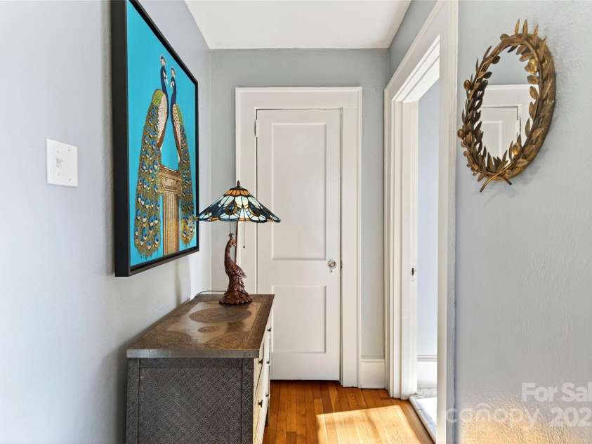 18 Princeton Drive, Asheville, NC 28806.  MLS# CAR4322328, YatesRealty ID 2390. 