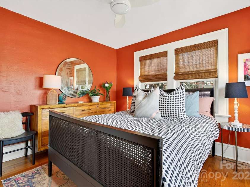 18 Princeton Drive, Asheville, NC 28806.  MLS# CAR4322328, YatesRealty ID 2390. 