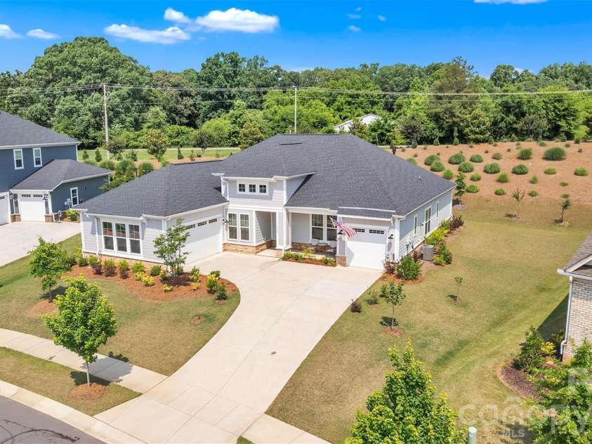 513 Meadow Ridge Drive, Belmont, NC 28012.  MLS# CAR4267860, YatesRealty ID 2390. 