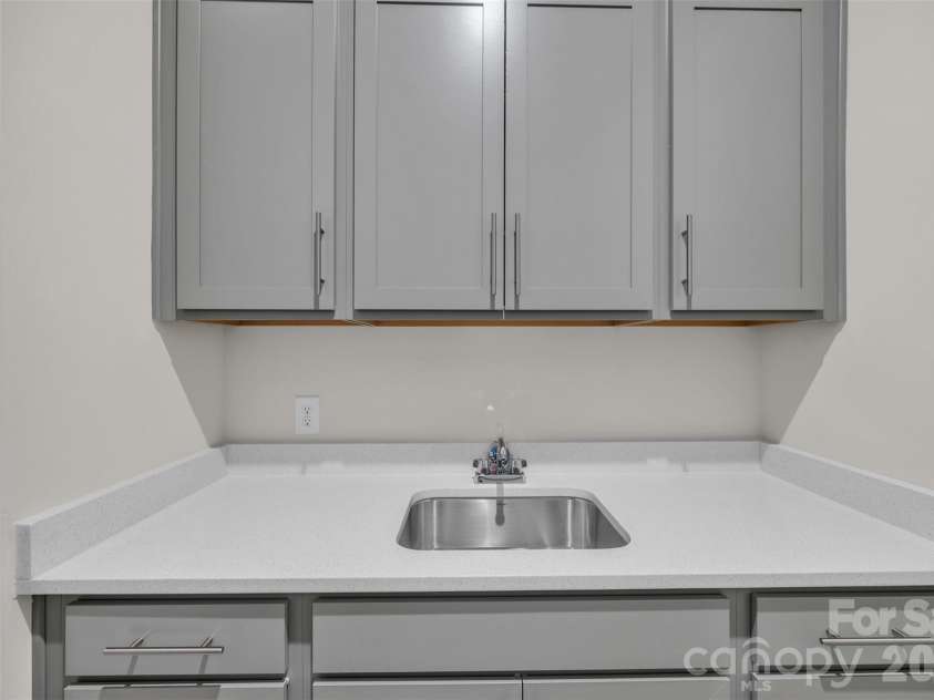 513 Meadow Ridge Drive, Belmont, NC 28012.  MLS# CAR4267860, YatesRealty ID 2390. 