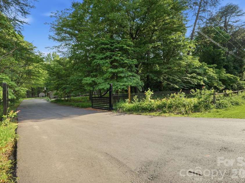 5347 Haney Road, York, SC 29745.  MLS# CAR4381057, YatesRealty ID 23900. 