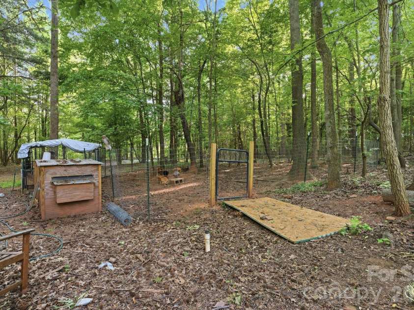 5347 Haney Road, York, SC 29745.  MLS# CAR4381057, YatesRealty ID 23900. 