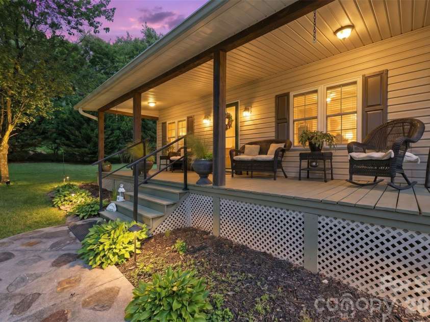 176 + 174 Oak Hollow Road, Union Grove, NC 28689.  MLS# CAR4383053, YatesRealty ID 23901. 