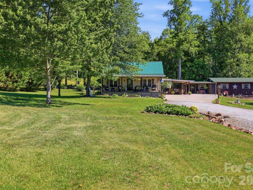 176 + 174 Oak Hollow Road, Union Grove, NC 28689.  MLS# CAR4383053, YatesRealty ID 23901. 