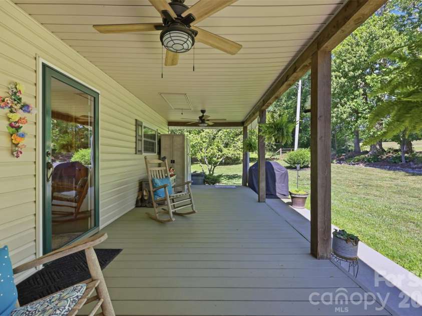 176 + 174 Oak Hollow Road, Union Grove, NC 28689.  MLS# CAR4383053, YatesRealty ID 23901. 