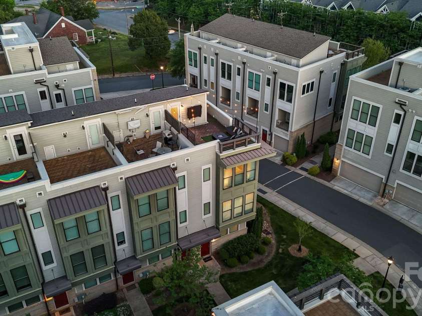 1605 Cannon View Lane, Charlotte, NC 28208.  MLS# CAR4364841, YatesRealty ID 23902. Aerial view.