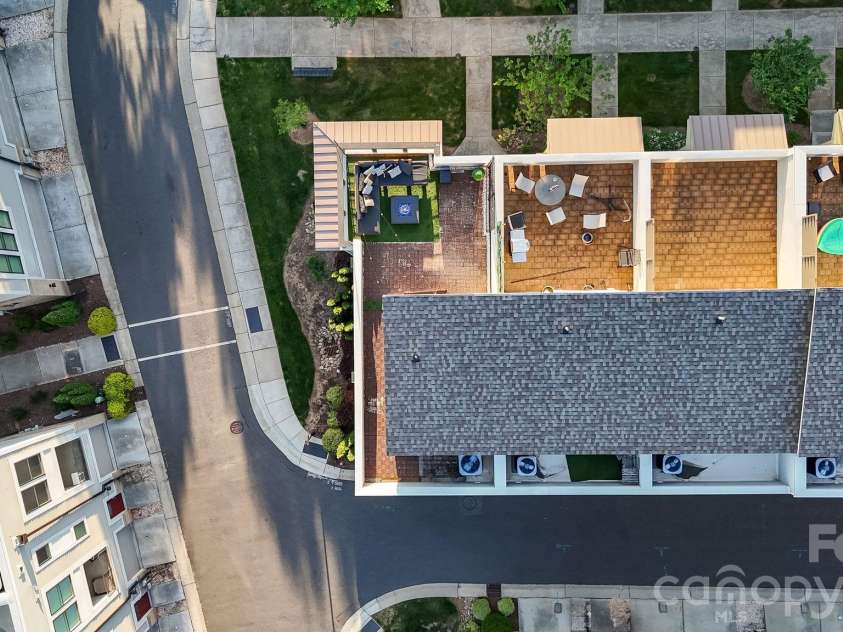 1605 Cannon View Lane, Charlotte, NC 28208.  MLS# CAR4364841, YatesRealty ID 23902. Aerial view.