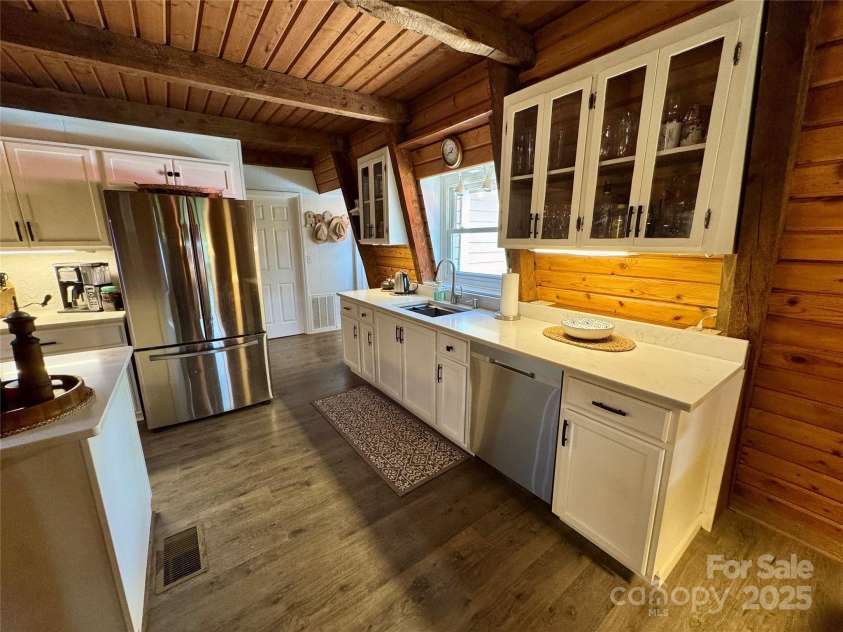 282 Calhoun Trail, Rutherfordton, NC 28139.  MLS# CAR4272735, YatesRealty ID 23902. 