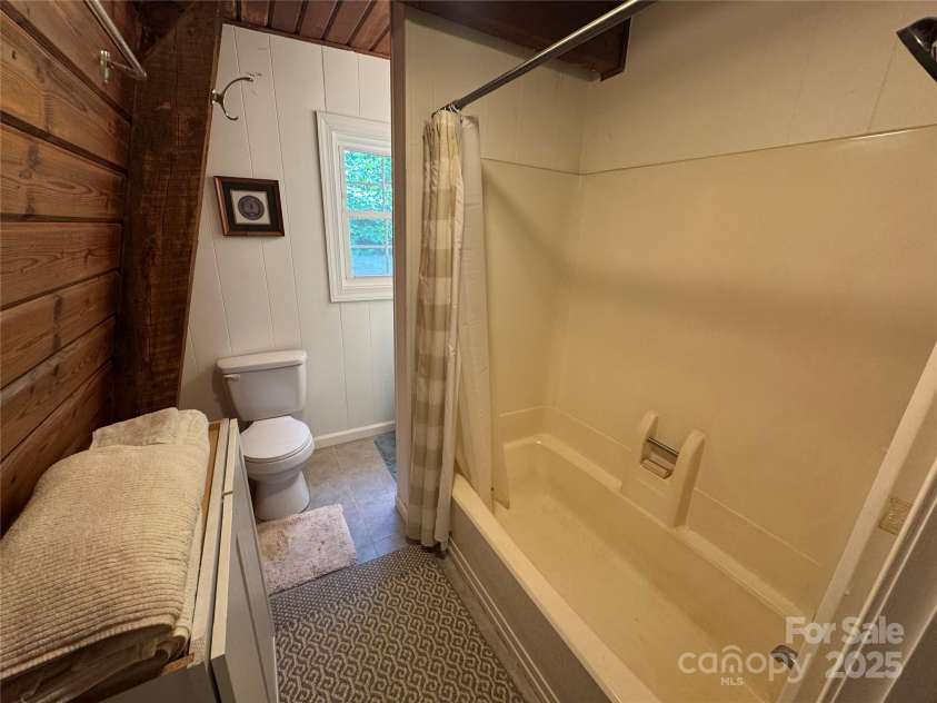 282 Calhoun Trail, Rutherfordton, NC 28139.  MLS# CAR4272735, YatesRealty ID 23902. 