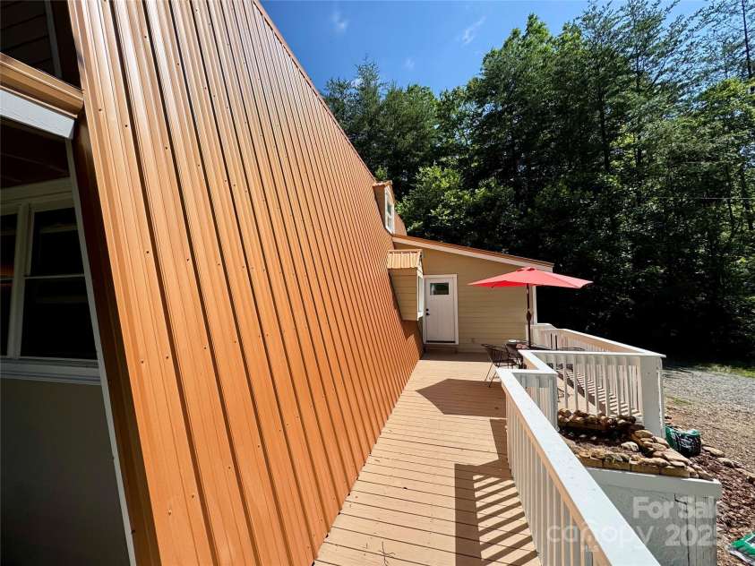 282 Calhoun Trail, Rutherfordton, NC 28139.  MLS# CAR4272735, YatesRealty ID 23902. 