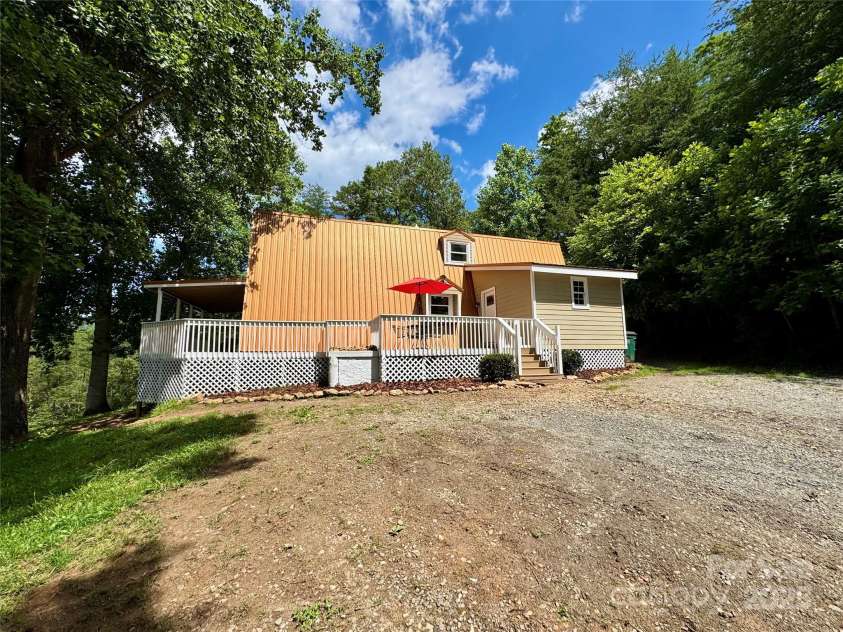 282 Calhoun Trail, Rutherfordton, NC 28139.  MLS# CAR4272735, YatesRealty ID 23902. 