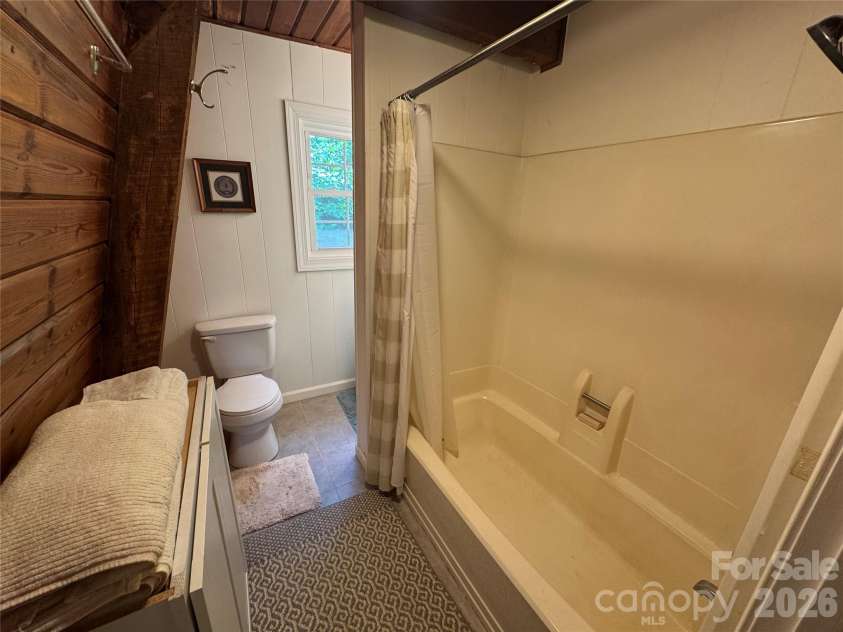 282 Calhoun Trail, Rutherfordton, NC 28139.  MLS# CAR4272735, YatesRealty ID 23902. 