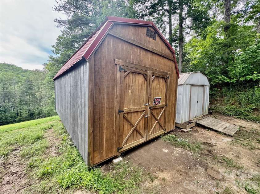 282 Calhoun Trail, Rutherfordton, NC 28139.  MLS# CAR4272735, YatesRealty ID 23902. 