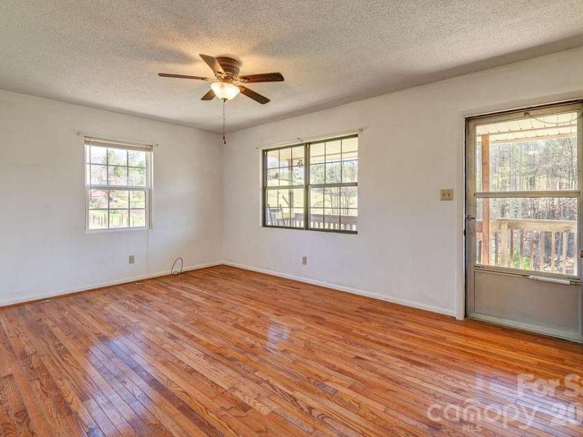 216 Pickens Road, Weaverville, NC 28787.  MLS# CAR4401446, YatesRealty ID 23904. 