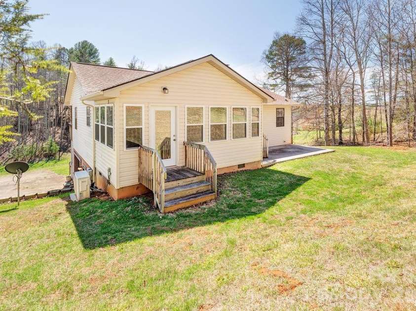 216 Pickens Road, Weaverville, NC 28787.  MLS# CAR4401446, YatesRealty ID 23904. 