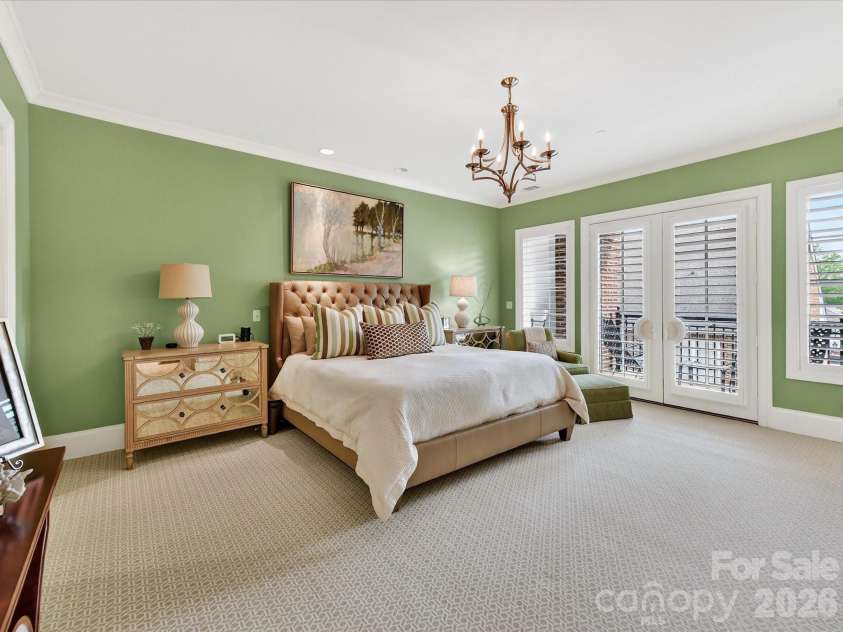 2223 Croydon Road, Charlotte, NC 28207.  MLS# CAR4368719, YatesRealty ID 23905. 