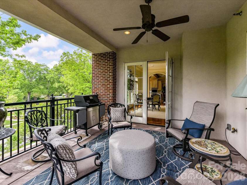 2223 Croydon Road, Charlotte, NC 28207.  MLS# CAR4368719, YatesRealty ID 23905. 