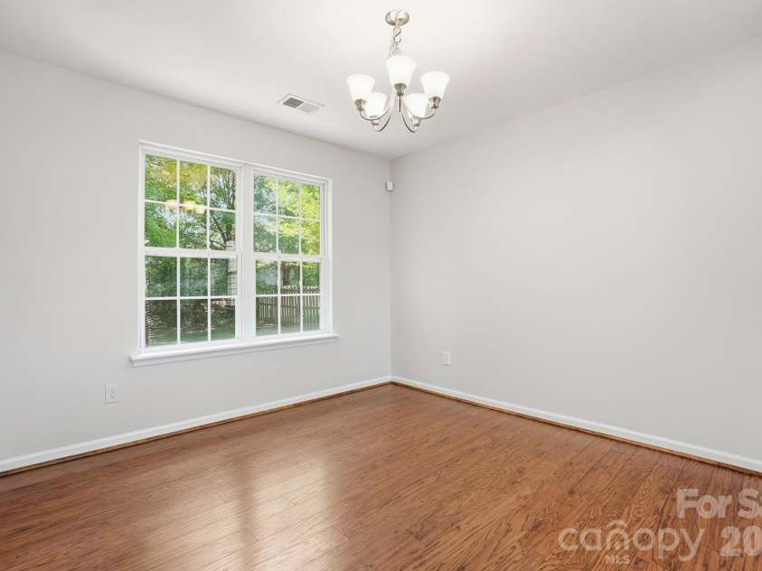 13919 Ballyshannon Lane, Charlotte, NC 28278.  MLS# CAR4378947, YatesRealty ID 23906. 
