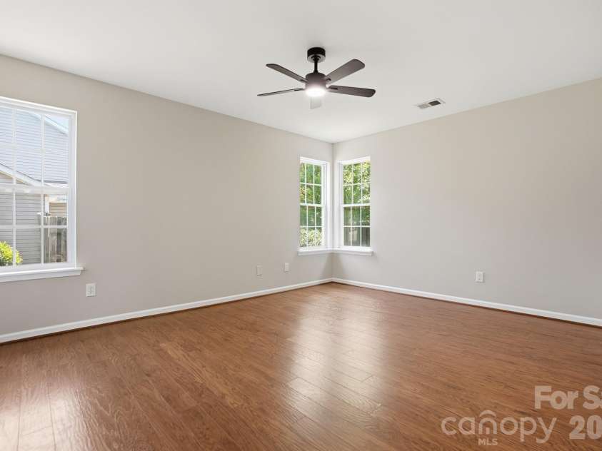 13919 Ballyshannon Lane, Charlotte, NC 28278.  MLS# CAR4378947, YatesRealty ID 23906. 