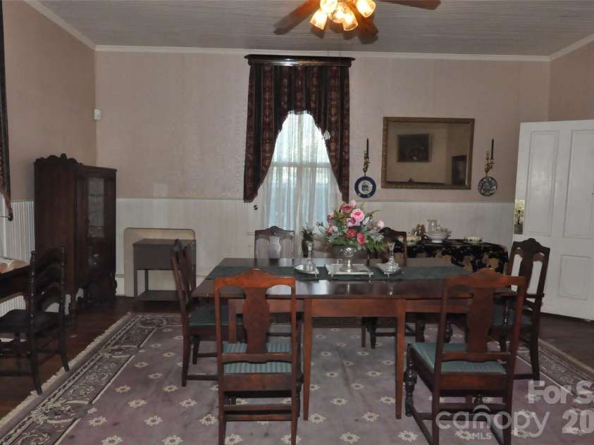 121 Hemphill Avenue, Chester, SC 29706.  MLS# CAR4383934, YatesRealty ID 23907. 