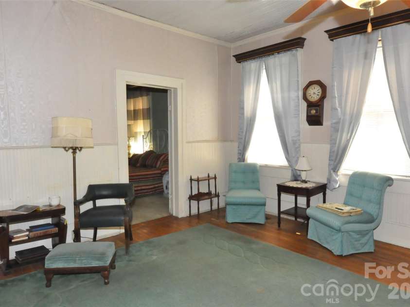 121 Hemphill Avenue, Chester, SC 29706.  MLS# CAR4383934, YatesRealty ID 23907. 