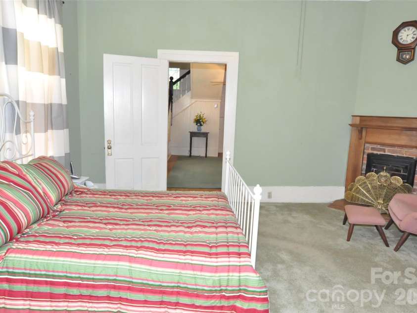 121 Hemphill Avenue, Chester, SC 29706.  MLS# CAR4383934, YatesRealty ID 23907. 