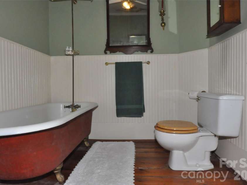 121 Hemphill Avenue, Chester, SC 29706.  MLS# CAR4383934, YatesRealty ID 23907. 