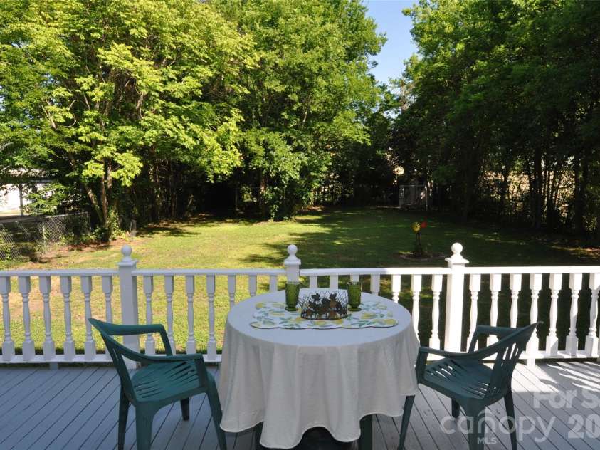 121 Hemphill Avenue, Chester, SC 29706.  MLS# CAR4383934, YatesRealty ID 23907. 